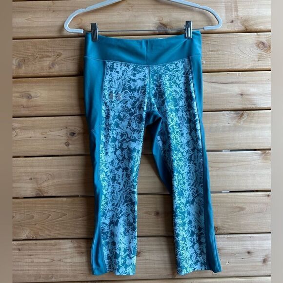 Under Armour Compression Heat Gear Capris/Leggings - Picture 1 of 6